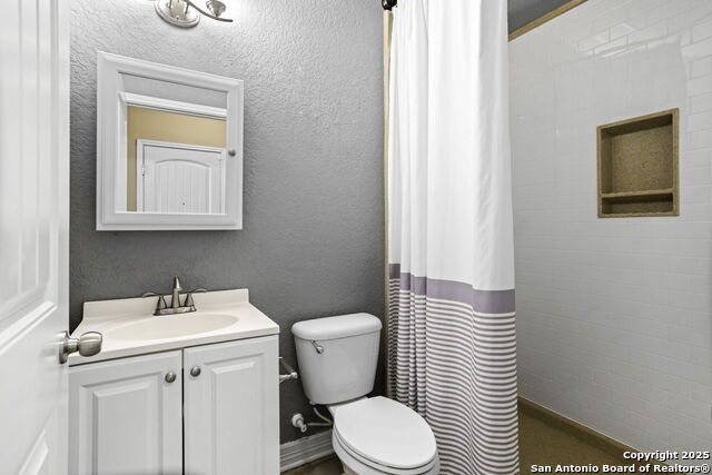 Image 17 of 34 For 28915 Gooseberry