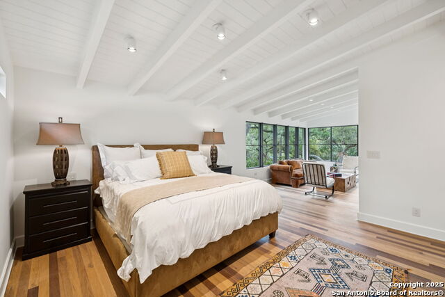 Listing photo id 24 for 510 Lamont  