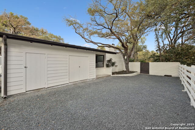 Listing photo id 45 for 510 Lamont  