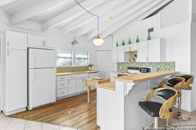 Image 15 of 50 For 1433 Riviera