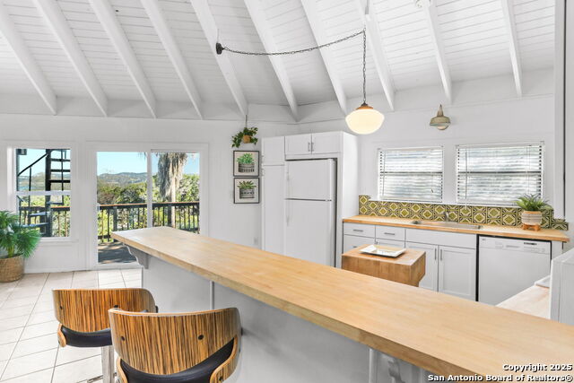 Image 20 of 50 For 1433 Riviera