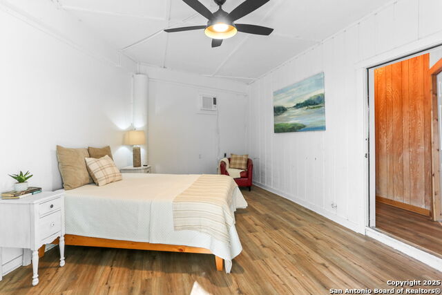 Image 22 of 50 For 1433 Riviera