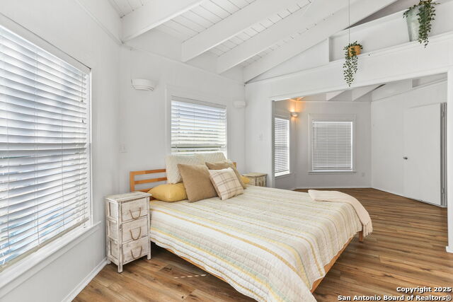 Image 24 of 50 For 1433 Riviera