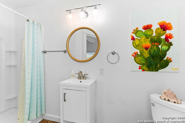 Image 25 of 50 For 1433 Riviera