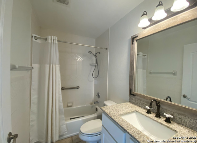 Image 14 of 20 For 228 Highland Woods