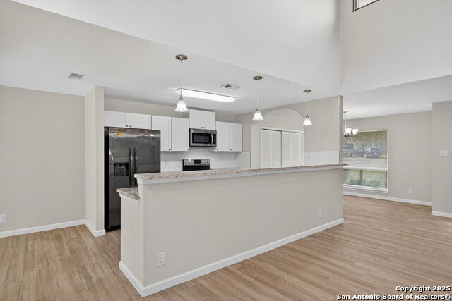 Image 11 of 29 For 210 Sandhill