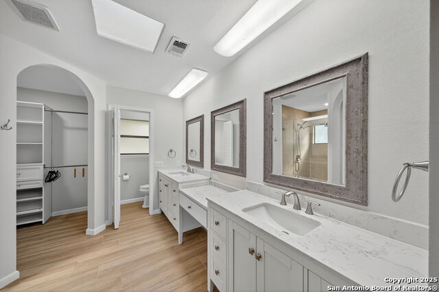 Image 21 of 29 For 210 Sandhill