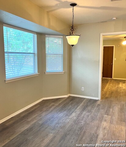 Image 6 of 19 For 14106 Susancrest