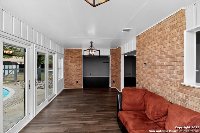 Image 13 of 30 For 421 Candleglo