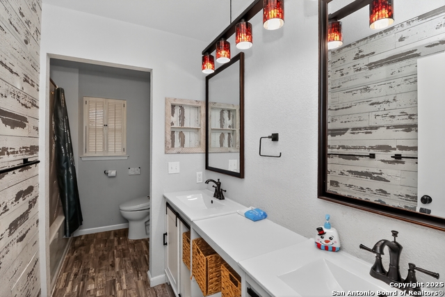 Image 25 of 30 For 421 Candleglo