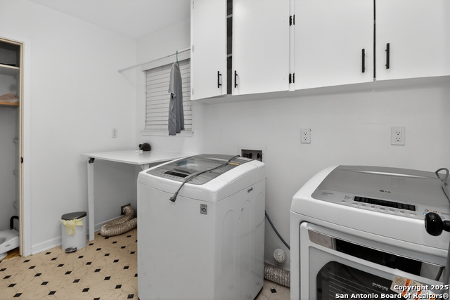 Image 26 of 30 For 421 Candleglo