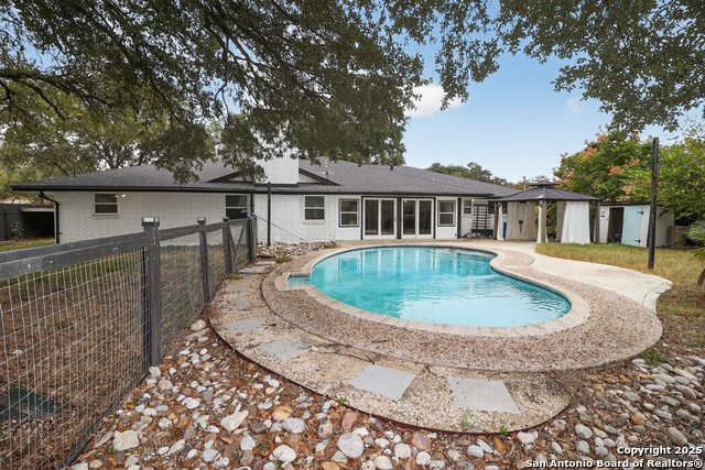 Image 29 of 30 For 421 Candleglo