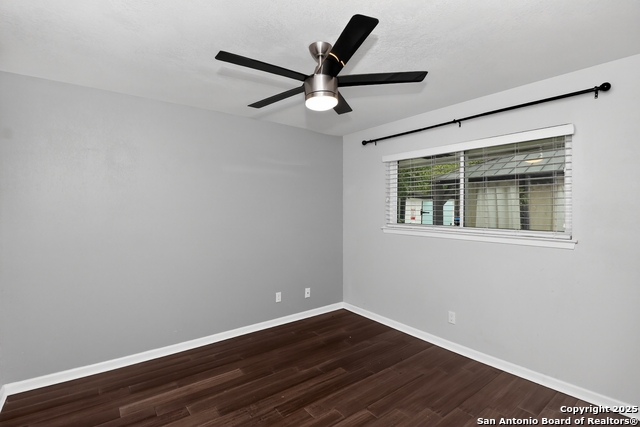 Image 7 of 30 For 421 Candleglo