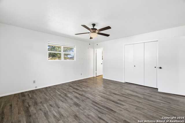 Listing photo id 11 for 205 Wild Timber