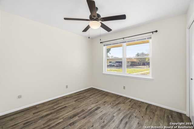 Listing photo id 15 for 205 Wild Timber