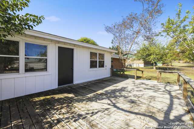 Listing photo id 20 for 205 Wild Timber