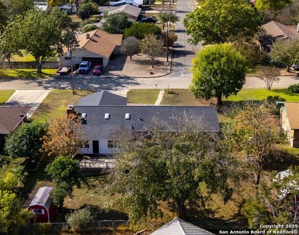 Listing photo id 30 for 205 Wild Timber