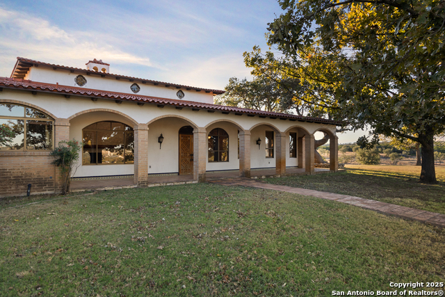 Image 18 of 50 For 2650 Bandera Hwy E