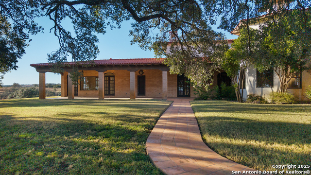 Image 19 of 50 For 2650 Bandera Hwy E