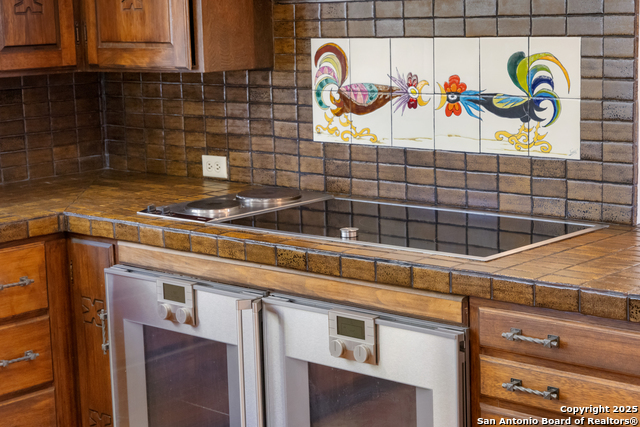 Image 25 of 50 For 2650 Bandera Hwy E