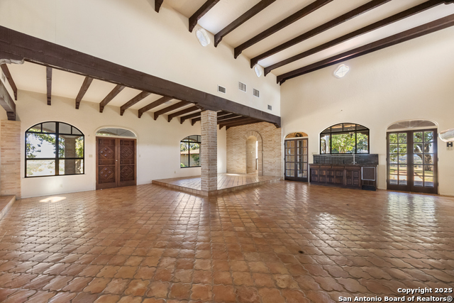 Image 29 of 50 For 2650 Bandera Hwy E