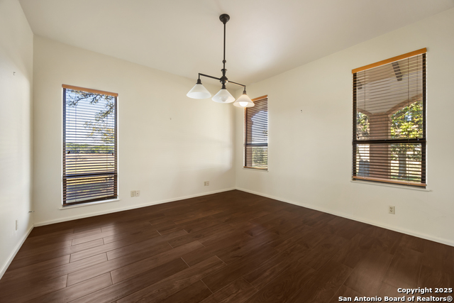 Image 32 of 50 For 2650 Bandera Hwy E