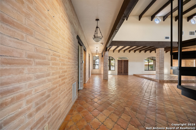 Image 35 of 50 For 2650 Bandera Hwy E