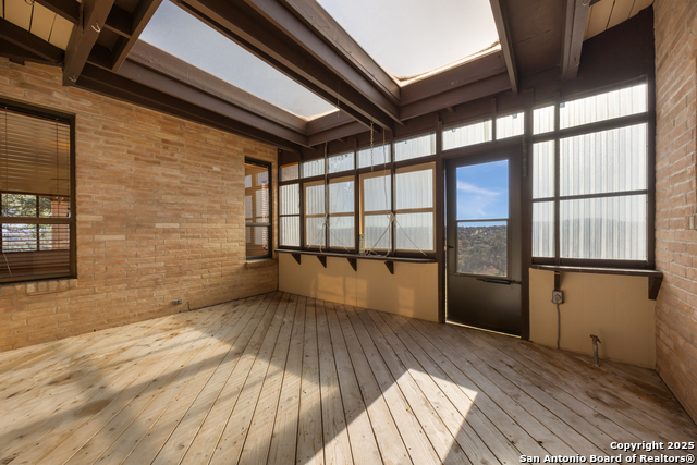 Image 39 of 50 For 2650 Bandera Hwy E