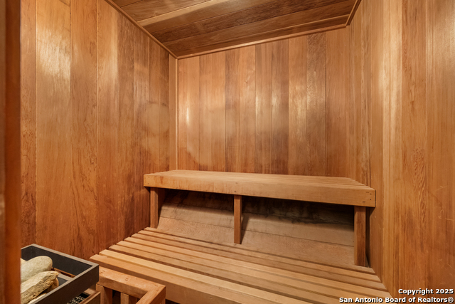 Image 44 of 50 For 2650 Bandera Hwy E