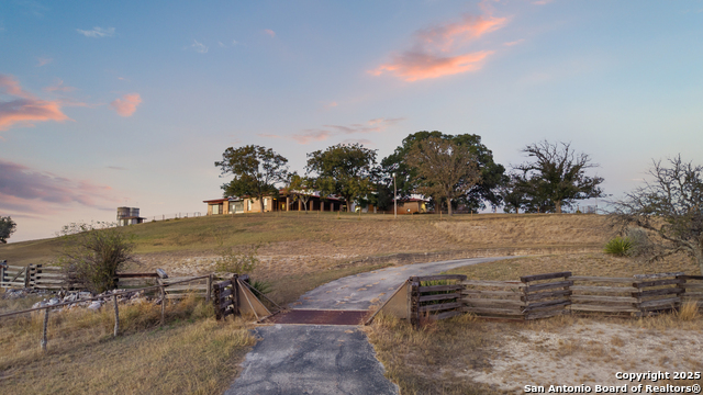 Image 48 of 50 For 2650 Bandera Hwy E