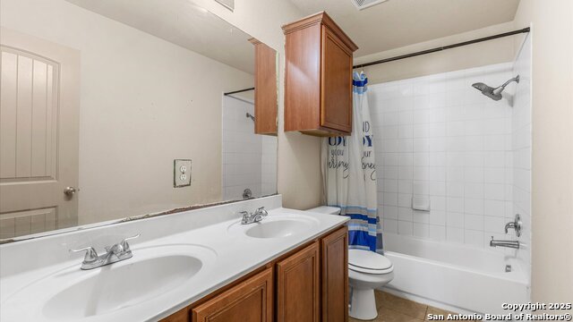 Image 19 of 28 For 843 Avery  