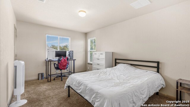 Image 20 of 28 For 843 Avery  