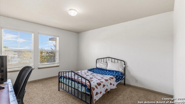 Image 22 of 28 For 843 Avery  