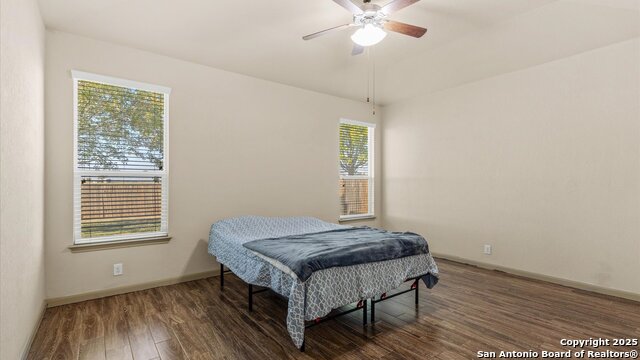 Image 9 of 28 For 843 Avery  