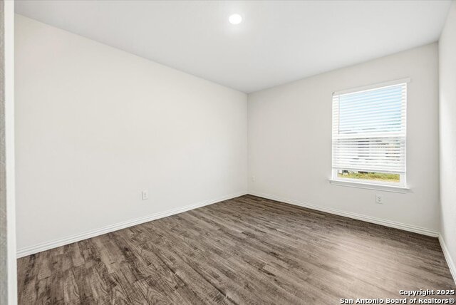 Image 11 of 19 For 1153 Magnolia