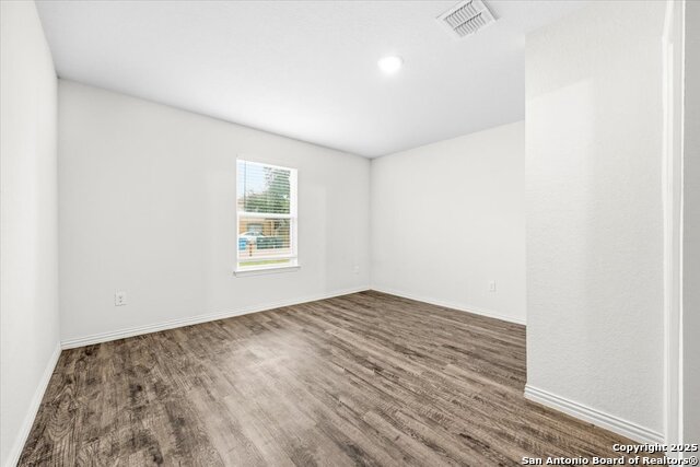 Image 13 of 19 For 1153 Magnolia