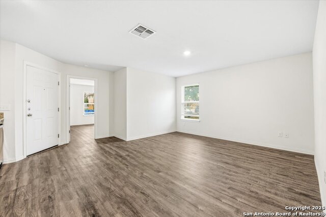 Image 14 of 19 For 1153 Magnolia