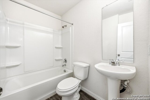 Image 16 of 19 For 1153 Magnolia