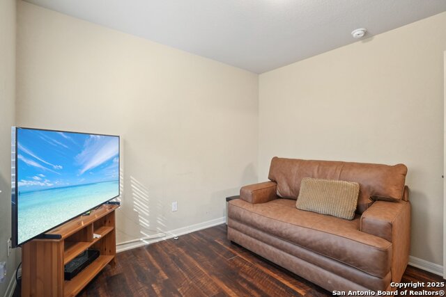 Image 15 of 28 For 9118 Everton