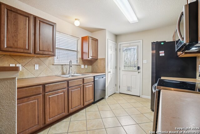 Image 9 of 28 For 9118 Everton