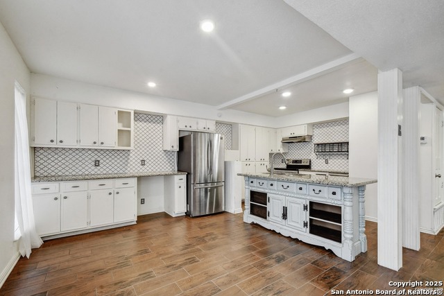 Image 10 of 24 For 11826 Petal 73