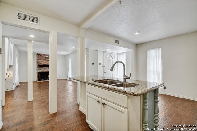 Image 11 of 24 For 11826 Petal 73