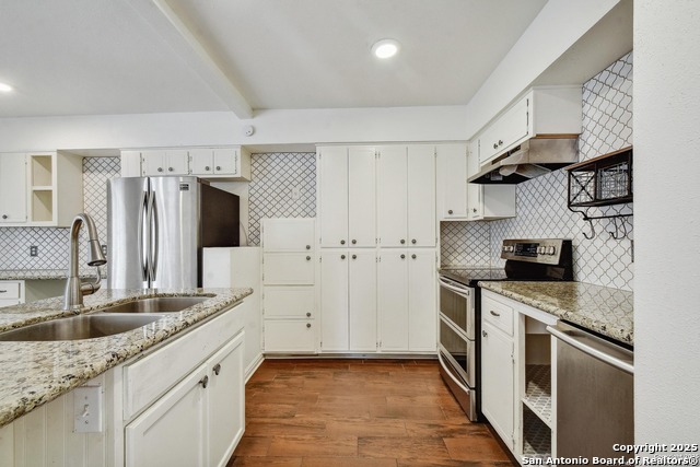 Image 12 of 24 For 11826 Petal 73