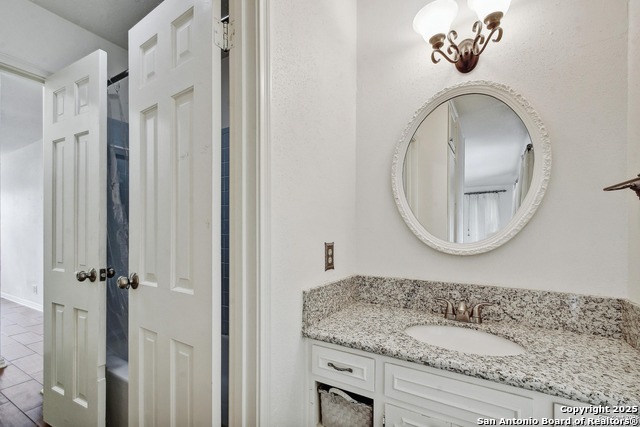 Image 22 of 24 For 11826 Petal 73