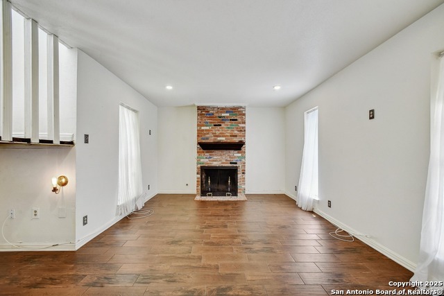 Image 4 of 24 For 11826 Petal 73