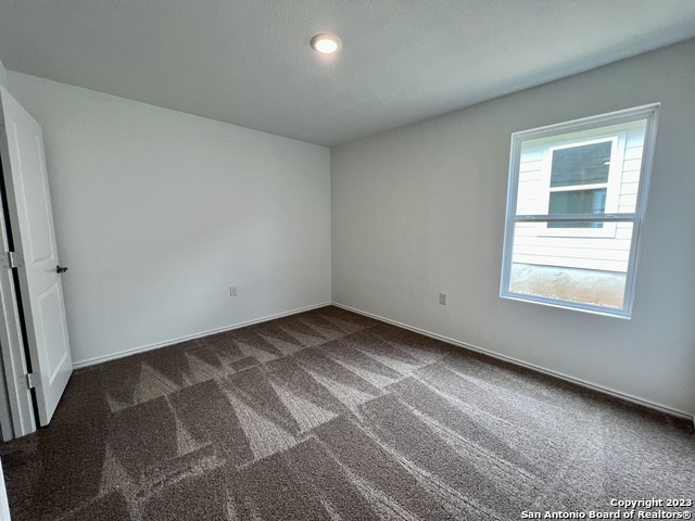 Image 18 of 21 For 10014 Ana Heights