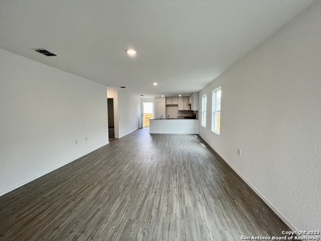 Image 5 of 21 For 10014 Ana Heights