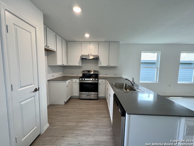 Image 7 of 21 For 10014 Ana Heights