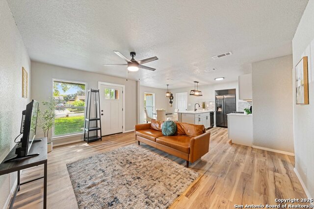 Image 5 of 19 For 6019 Sandwick