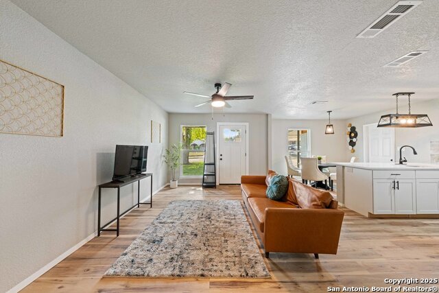 Image 6 of 19 For 6019 Sandwick